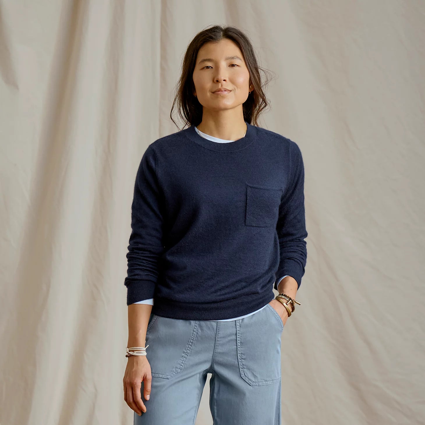 Orvis Featherweight Cashmere Crewneck Sweater