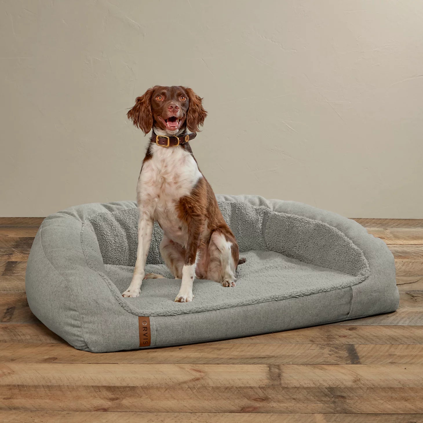 Orvis FleeceLock® Memory Foam Couch Dog Bed